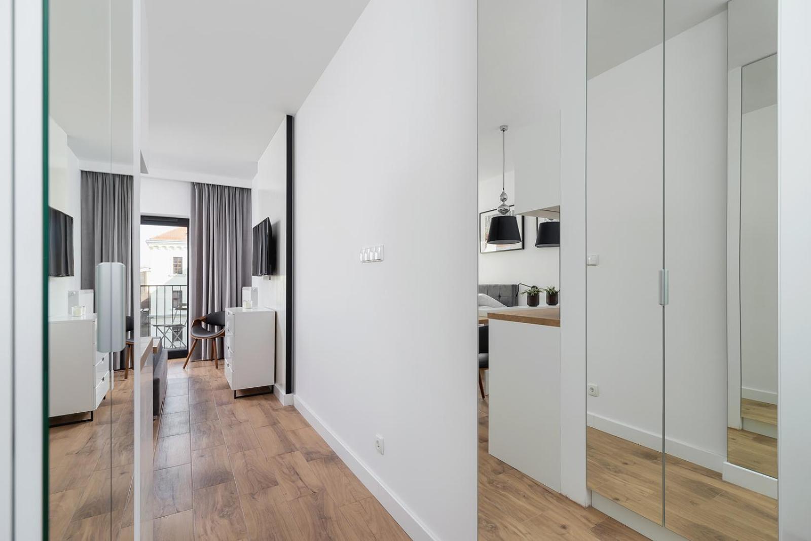 Apartment Cozy With A Balcony - Rajska 3 Street Krakau